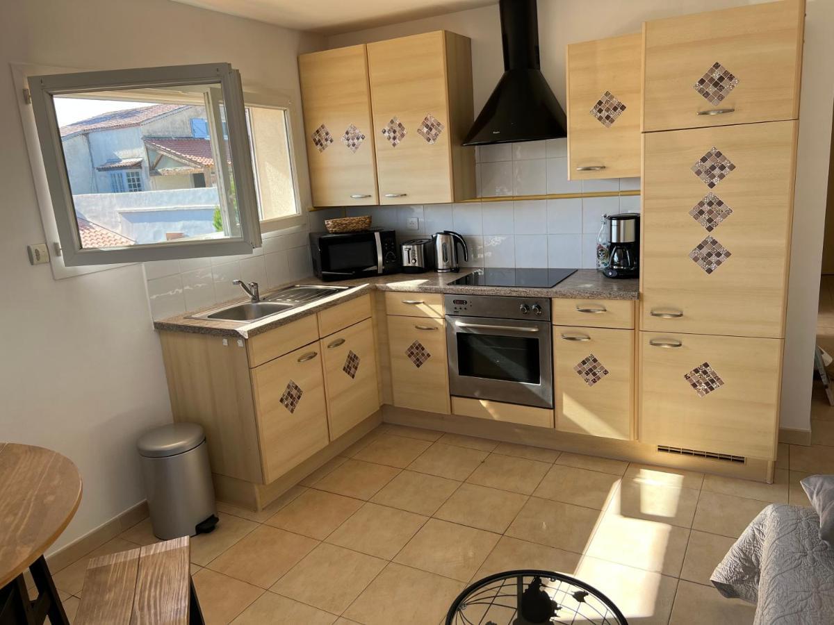 Plein Sud, bel appartement 20 mètres de la plage la Capte Hyères Esterno foto